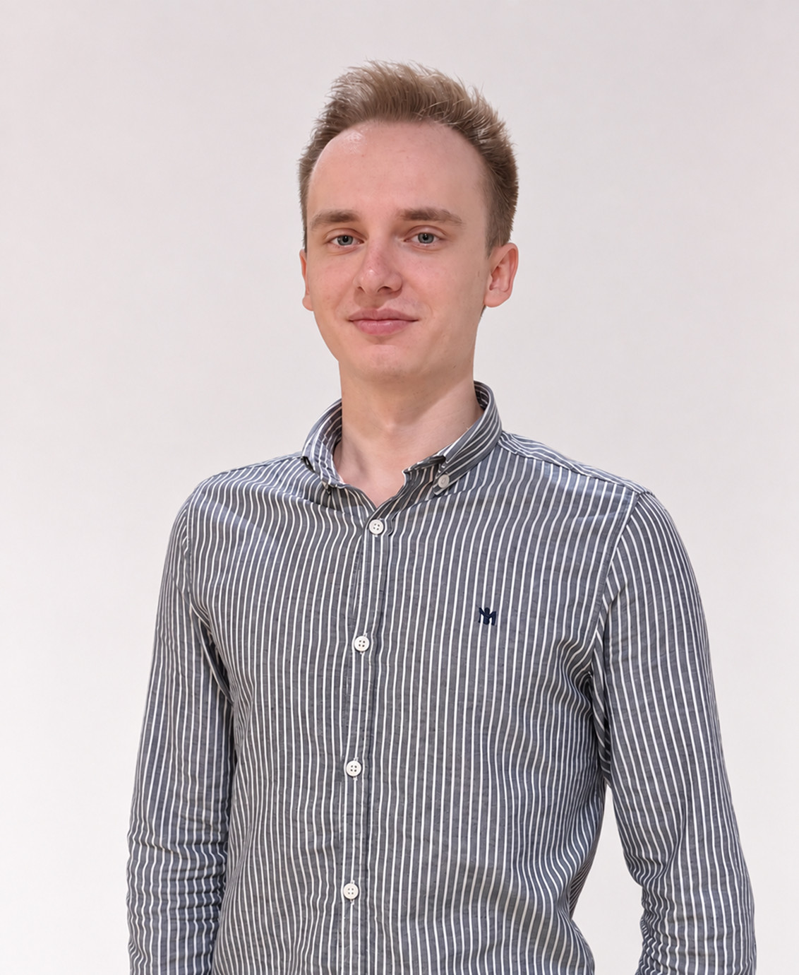 Александр Хмаров